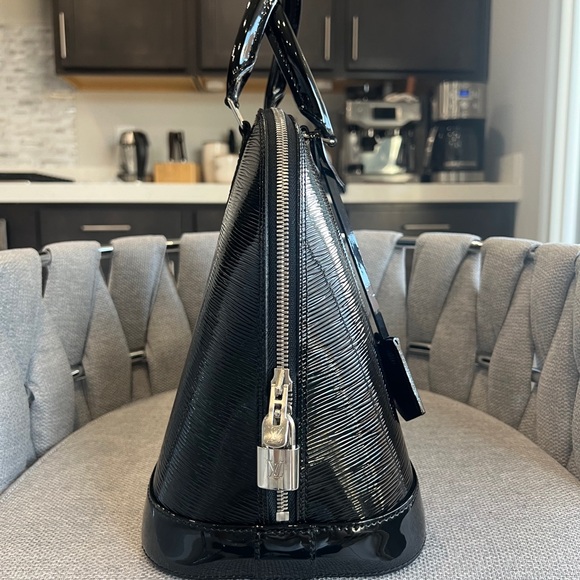 Louis Vuitton Alma Electric black MM - Picture 3 of 12